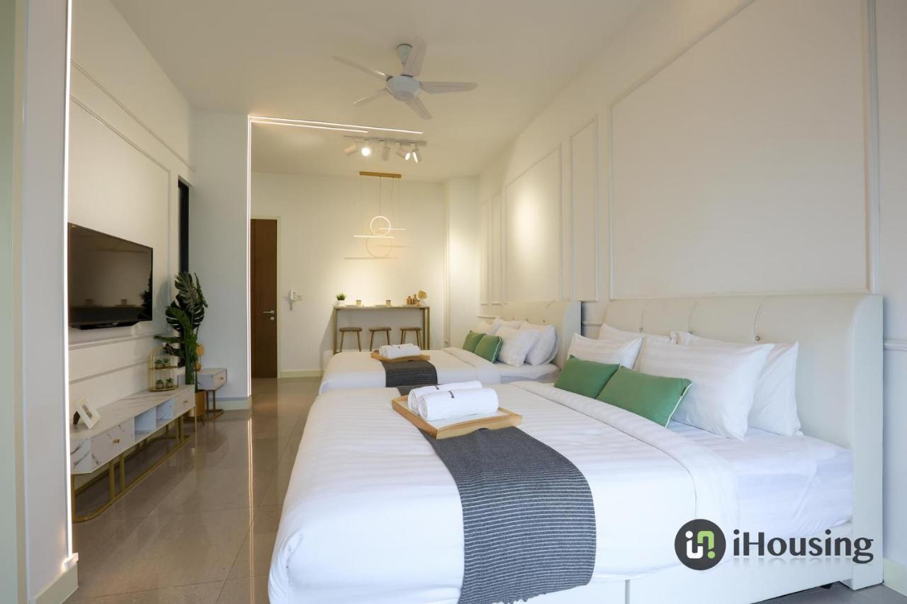 Imperio Residence Melaka By I Housing Esterno foto